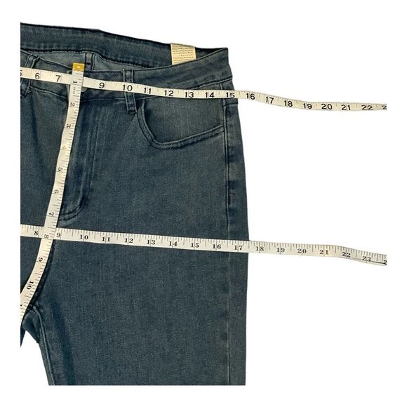 SHEIN Women’s Blue High-Rise Frayed Flare Jeans Size 32 - Picture 10 of 13